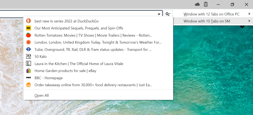 Synced tabs menu open on desktop version of Vivaldi.