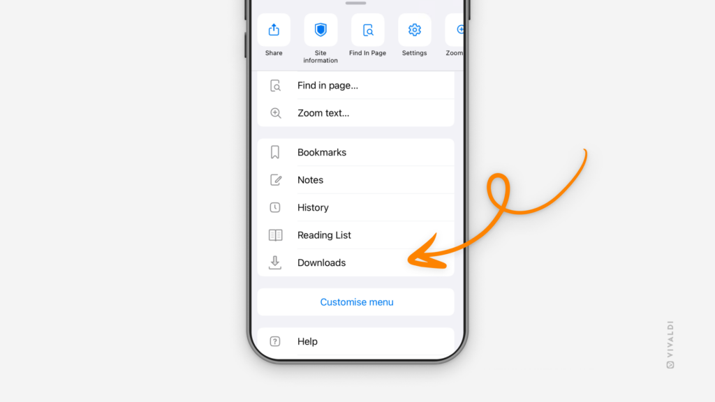 Main menu in Vivaldi on iOS. Arrow pointing at Downloads.